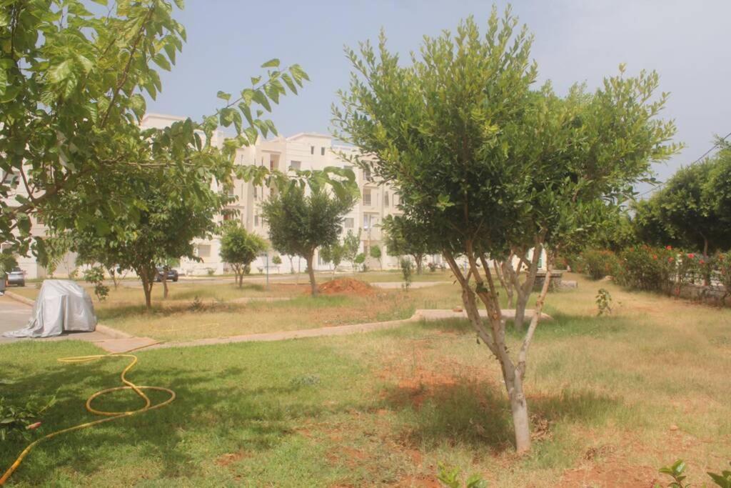 Charmant Appartement Marocain Au Coeur De Saidia Exterior photo